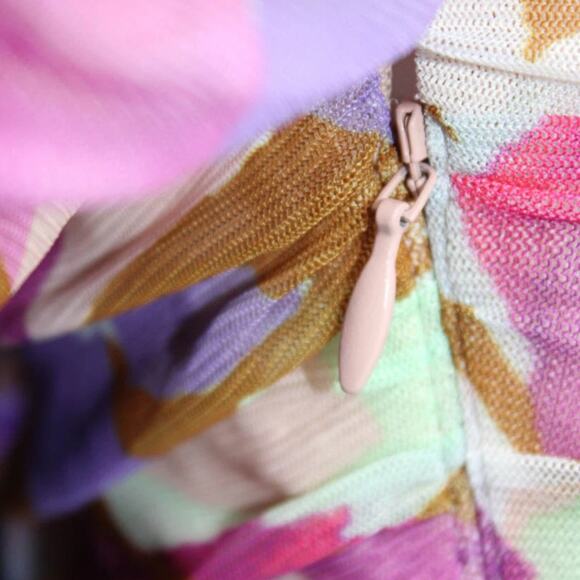 Nicholas Maleah Watercolor Floral Mesh Ruched Cocktail Dress 8 $395 - Picture 12 of 12